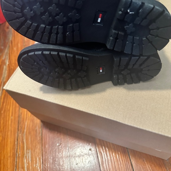 Tommy Hilfiger Riding Boots - Picture 3 of 6